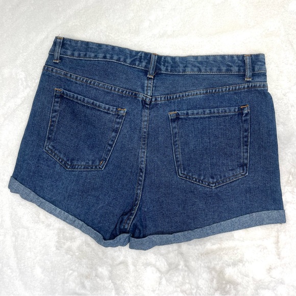 FOREVER 21 LOS ANGELES High Rise Jean Shorts Cuff Hem Medium Wash Size 31 - Picture 2 of 6